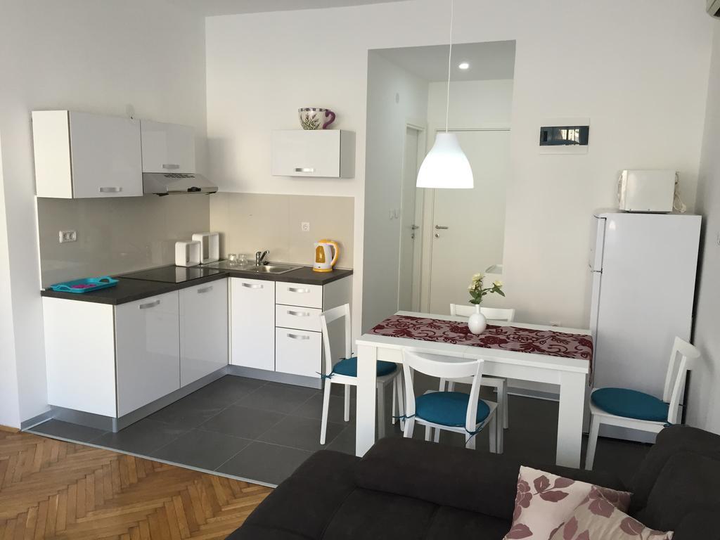 Arenacentar Apartments Пула Екстериор снимка