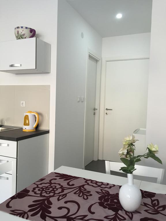 Arenacentar Apartments Пула Екстериор снимка