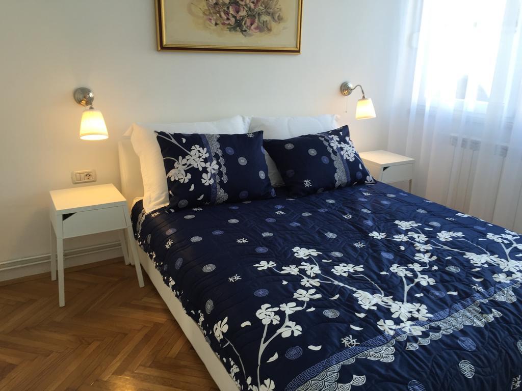 Arenacentar Apartments Пула Екстериор снимка