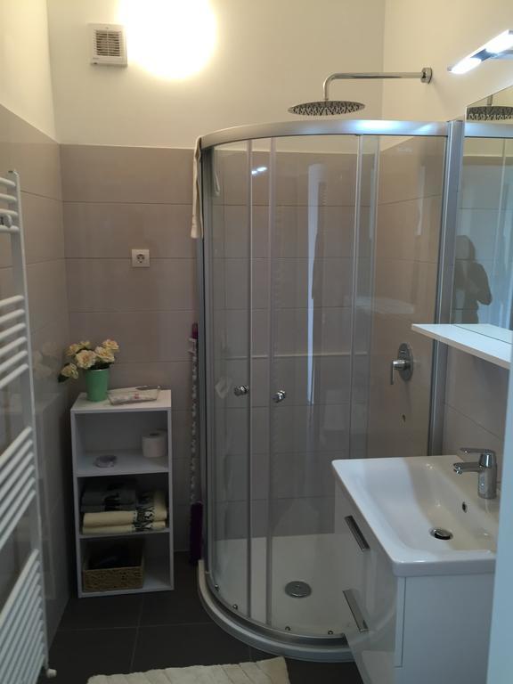 Arenacentar Apartments Пула Екстериор снимка