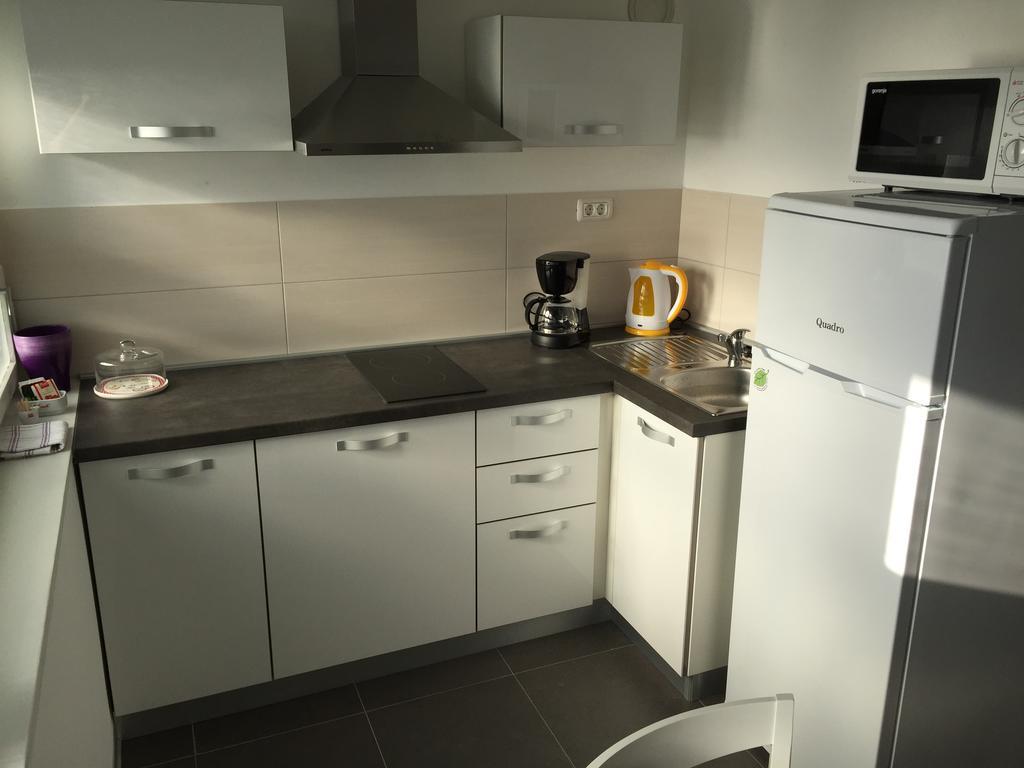 Arenacentar Apartments Пула Екстериор снимка